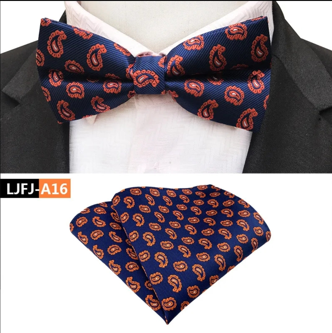 BLUE BOWTIE AND POCKET SQAURE SET