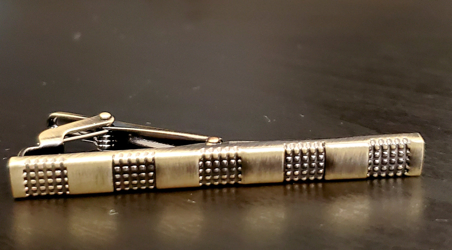 GOLD TIE CLASP