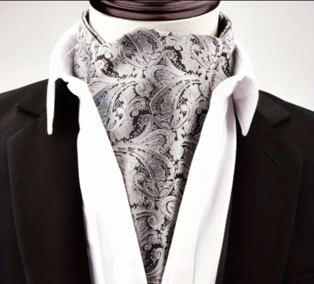 GREY ASCOT SCARF