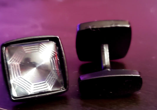 BLACK AND WHITE CUFFLINKS